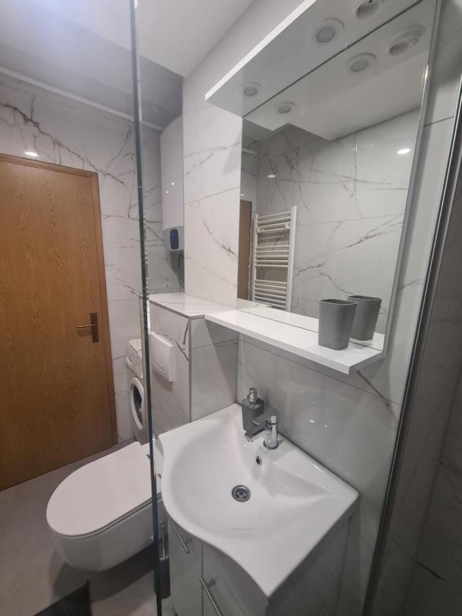 Apartman Yellow - Self Check In Ösek Dış mekan fotoğraf